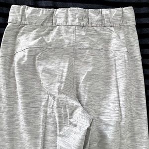 Lululemon On the Fly 7/8 Pant 27” joggers sweatpants